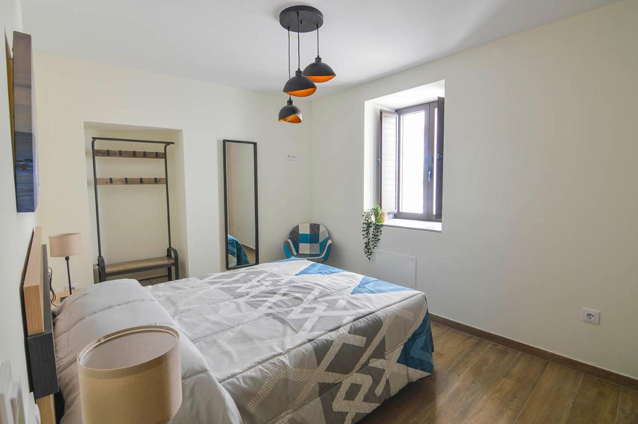 Apartamentos Turisticos Hornillo Caces Kültér fotó