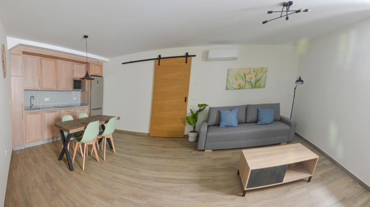 Apartamentos Turisticos Hornillo Caces Kültér fotó